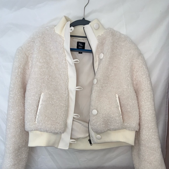 Winter puffy jacket 🔥 - Picture 1 of 3